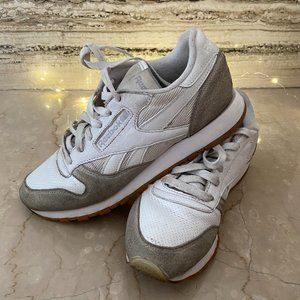 REEBOK Sneakers White Grey Size 39